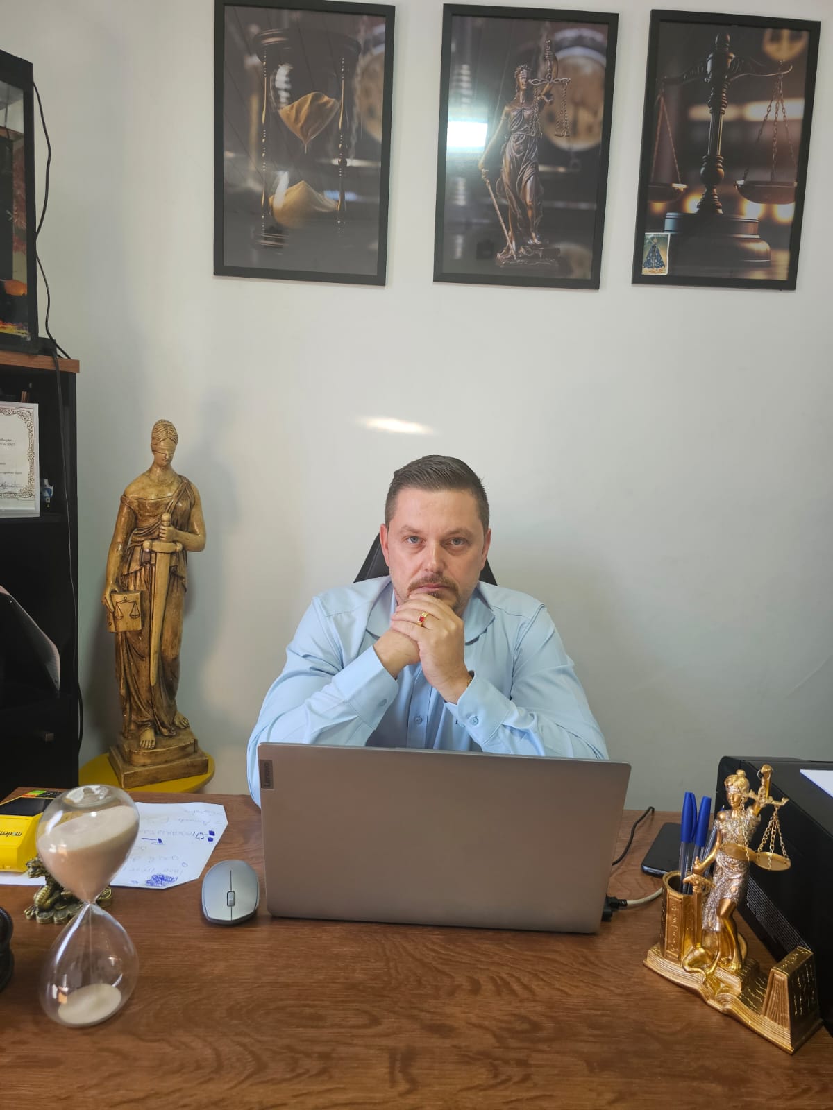 Advogado Zona Norte - Marcos Viveiro, atende nos seguintes bairros da Zona Norte de São Paulo: Anhanguera, Brasilândia, Cachoeirinha, Casa Verde, Freguesia do Ó, Jaçanã, Jaraguá, Limão, Mandaqui, Perus, Pirituba, Santana, São Domingos, Tremembé, Tucuruvi, Vila Guilherme, Vila Maria e Vila Medeiros. Atendemos também nos bairros: Zona Sul, Jardim Paulista, Jardim Europa, Jardim América, Jardim Paulistano, Itaim Bibi, Vila Olímpia, Vila Nova Conceição, Brooklin Novo, Morumbi, Vila Andrade, Granja Julieta, Chácara Santo Antônio, Campo Belo, Vila Madalena, Pinheiros, Moema, Ibirapuera, Saúde, Chácara Klabin, Paraíso, Zona Oeste, Alto de Pinheiros, Perdizes, Lapa, Barra Funda, Pompéia, Vila Leopoldina, Butantã, Centro, Higienópolis, Santa Cecília, Consolação, Vila Buarque, Campos Elíseos, Grajaú, Jardim Ângela, Capão Redondo, Cocaia, Jardim Miriam, Jardim São Luís, Cidade Ademar, Sacomã, Rio Pequeno, Vila Sônia, Raposo Tavares, Vila Mariana e Região.
